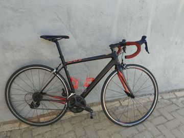 Used Focus Cayo 105 M 2019 Road & Gravel, Red — image 1 of 5