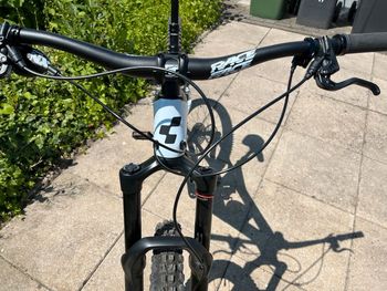 Used CUBE STEREO 150 C:62, RACE 29 2022 2022 Mountainbike, White, 29 — image 7 of 13