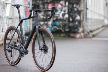 Used Canyon Endurace CFR AXS 2024 2024 Road & Gravel, Black — image 2 of 3