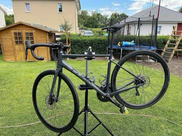 Used CUBE ATTAIN SL 2022 2022 Road & Gravel, Light Gray — image 1 of 7
