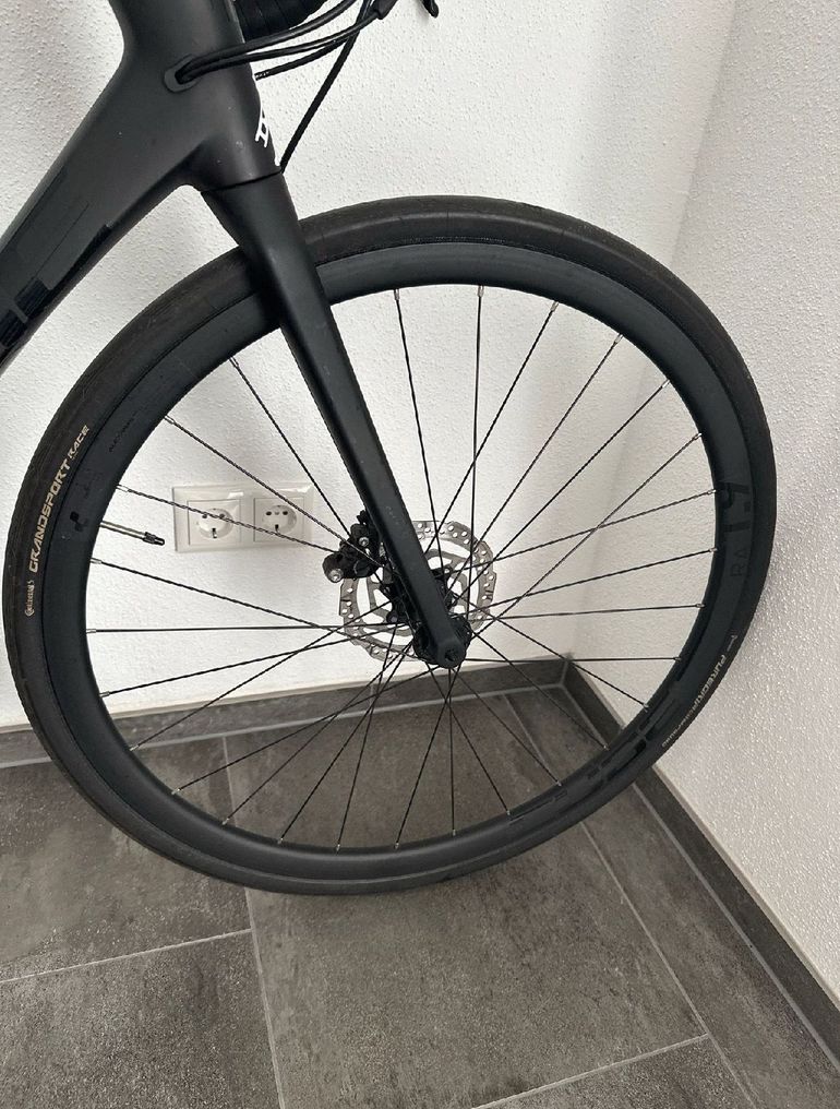 Used CUBE ATTAIN GTC RACE 2021 2021 Road & Gravel, Black — image 5 of 6