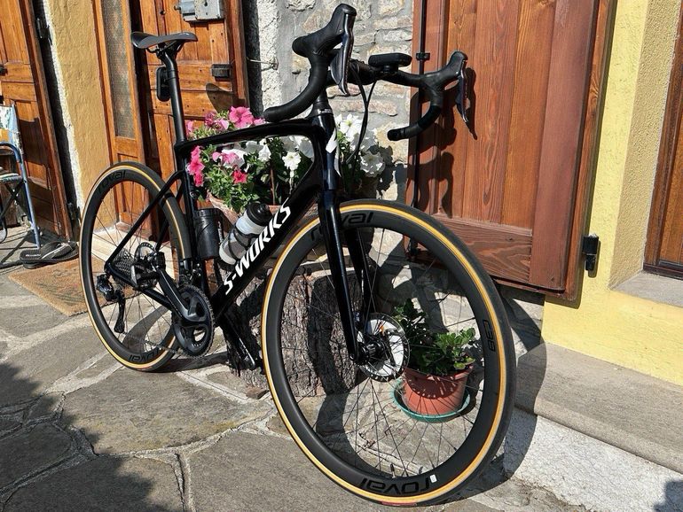 Used Specialized Roubaix Expert 2021 2021 Road & Gravel, Black — image 4 of 5