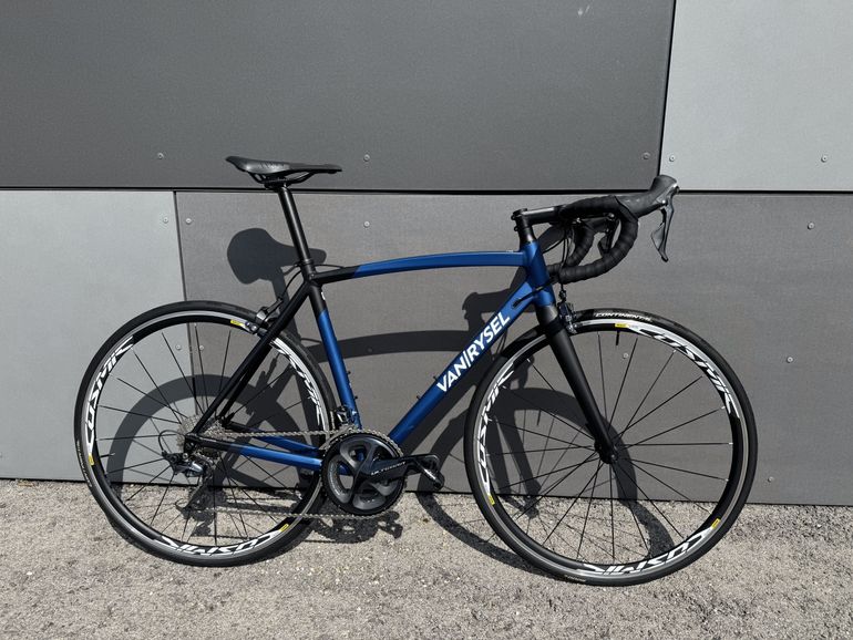 Used Van rysel RCR Ultra AF Ultegra 2020 Road & Gravel, Blue — image 2 of 14