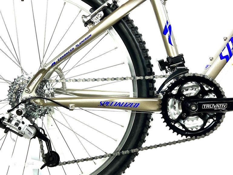 Used Specialized Hardrock 2010 Mountainbike, Black — image 2 of 11