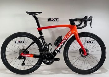 Pinarello - New Dogma F Ineos, 2025