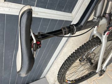 Used Specialized Stumpjumper FSR Comp EVO 2012 2012 Mountainbike, Light Gray, 26 — image 4 of 7