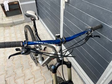 Used Specialized Stumpjumper FSR Comp EVO 2012 2012 Mountainbike, Light Gray, 26 — image 7 of 7