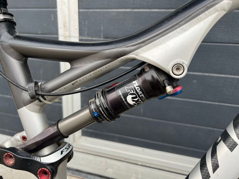 Used Specialized Stumpjumper FSR Comp EVO 2012 2012 Mountainbike, Hellgrau, 26 — image 6 of 7