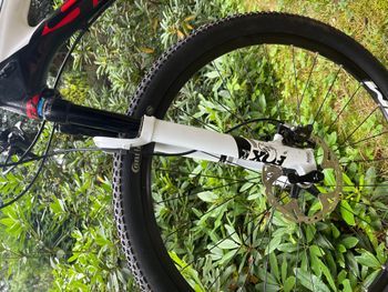 Used Scott SCALE 10-10.1kg 2017 Mountainbike, Red — image 7 of 9