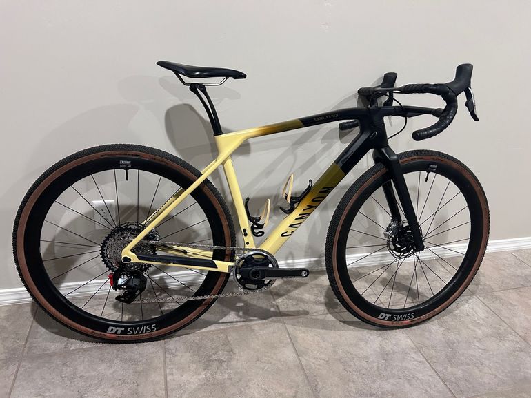 Used Canyon Grail CF SLX 9 eTap 2023 2023 Road & Gravel, Black — image 1 of 5