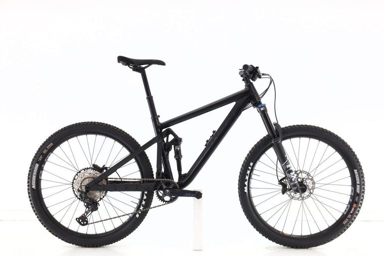 Used Ghost Riot Trail Essential XT Mountainbike, Black — image 1 of 9