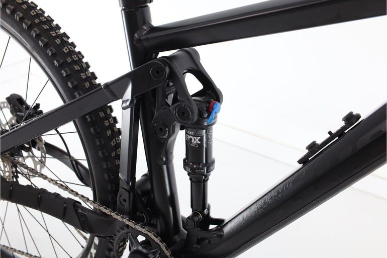 Used Ghost Riot Trail Essential XT Mountainbike, Black — image 7 of 9