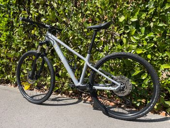 Used Canyon Pahtlite 6 WMN 2021 Mountainbike, Light Gray — image 1 of 6
