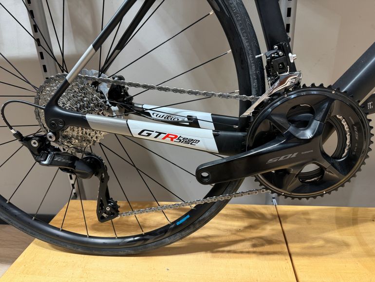 Used Wilier GTR Team Disc SHIMANO 105 R7020 2023 2023 Road & Gravel, Black — image 3 of 3