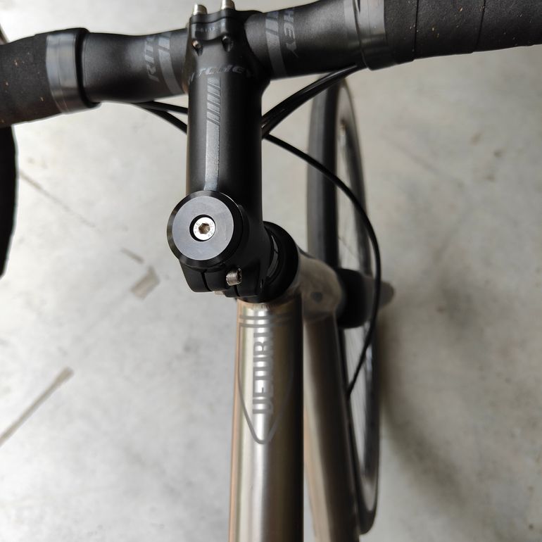 Used Road Bike Pilot Veturi 2023 Road & Gravel, Light Gray — image 3 of 5