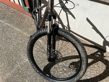 Gebrauchtes Liv Tempt 2021 Mountainbike, Hellgrau — Bild 10 von 10