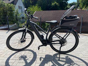 Used CUBE KATHMANDU HYBRID ONE 625 2020 Road & Gravel — image 1 of 5
