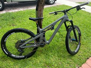 Yeti - SB140, 2021