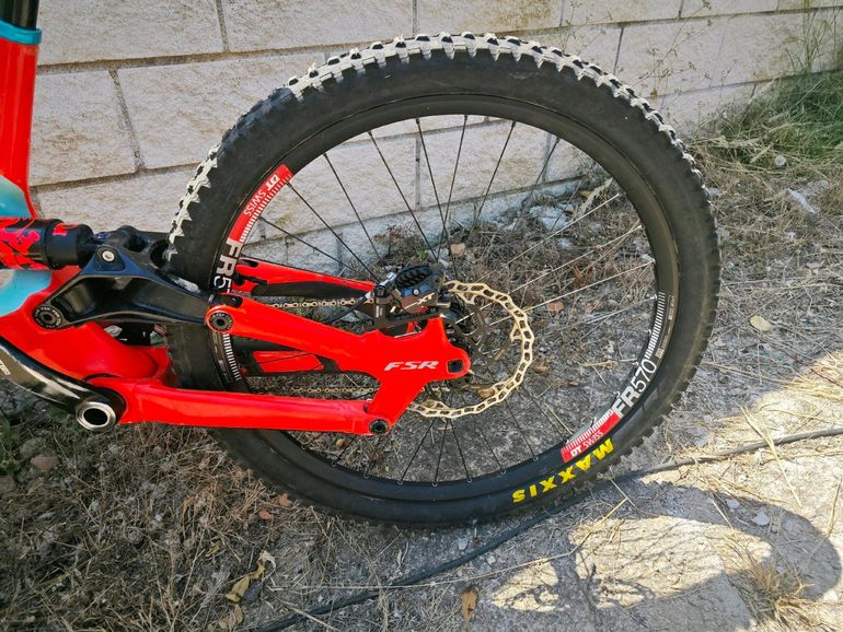Used Specialized Demo 8 I Carbon 2018 2018 Mountainbike — image 5 of 6