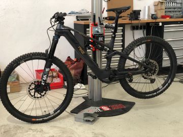 Used Rotwild R.E735 CORE 2023 2023 Mountainbike, Black, 27.5 — image 1 of 8