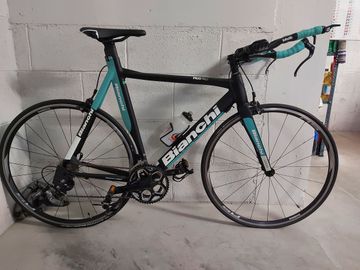 Bianchi Crono 105 2017 2017 Road & Gravel usato