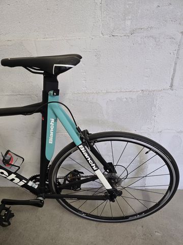 Used Bianchi Crono 105 2017 2017 Road & Gravel, Green — image 10 of 11