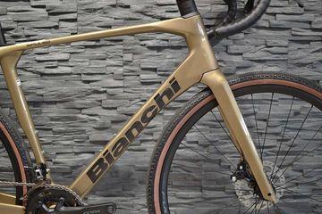 Używany Bianchi Impulso COMP GRX 610 disc 2026 Road & Gravel — zdjęcie 2 z 4