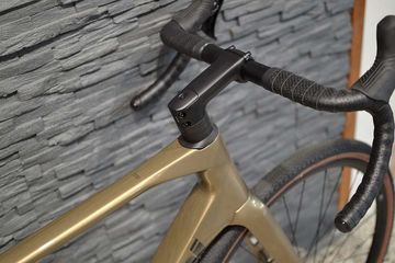 Używany Bianchi Impulso COMP GRX 610 disc 2026 Road & Gravel — zdjęcie 3 z 4