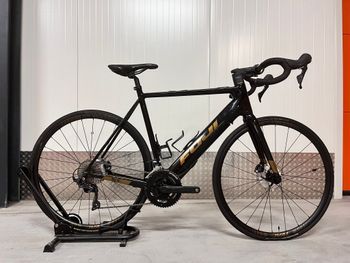 Fuji - SL-E hybrid Ultegra 57cm, 2022