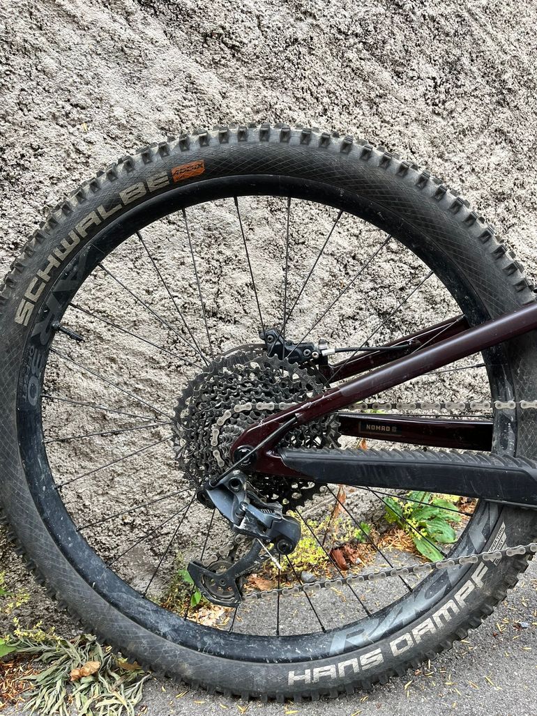 Brugt Santa Cruz NOMAD S / Carbon C / 27.5 2022 2022 Mountainbike — billede 11 af 11