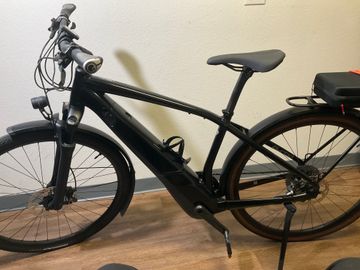 Used Specialized Turbo Vado Mountainbike, Green — image 2 of 3