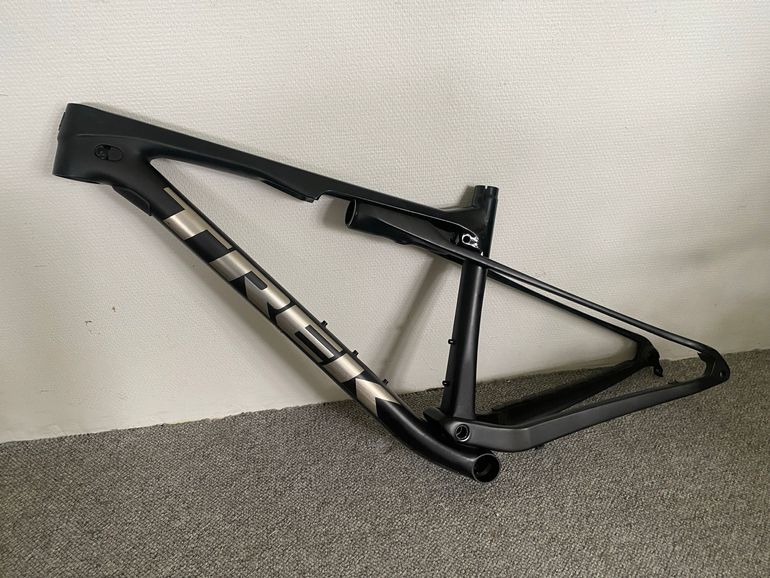 Used Trek Supercaliber Frameset 2021 2021 Mountainbike, Black, 29 — image 5 of 8