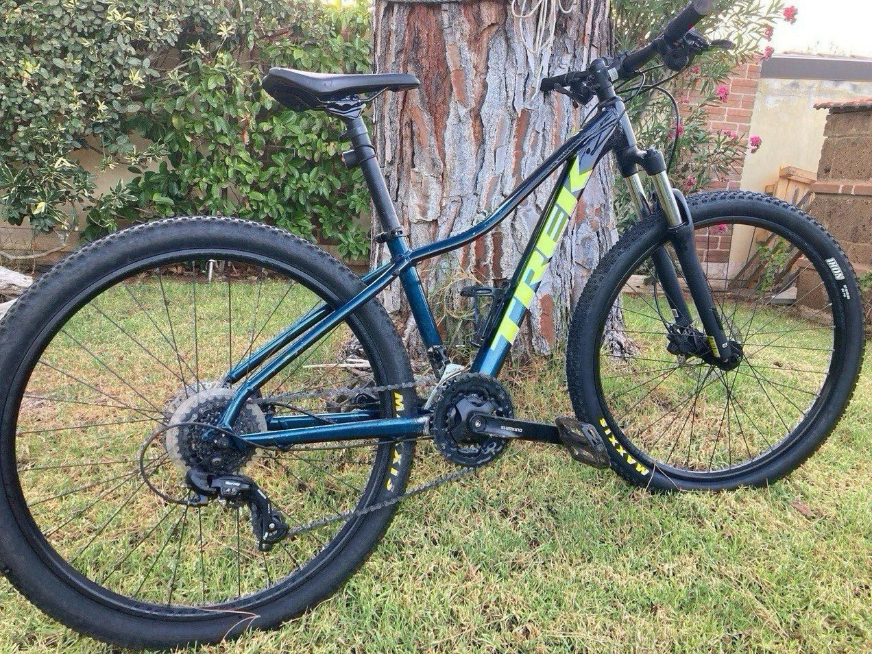 Trek marlin 5 2021 price sale