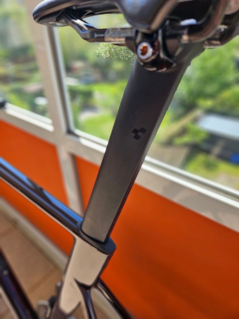Used CUBE LITENING AIR C:68X RACE 2023 2023 Road & Gravel — image 1 of 35