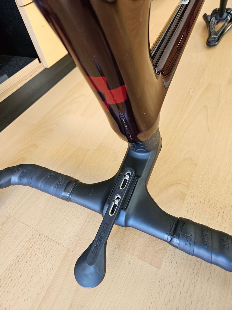 Used CUBE LITENING AIR C:68X RACE 2023 2023 Road & Gravel — image 12 of 35