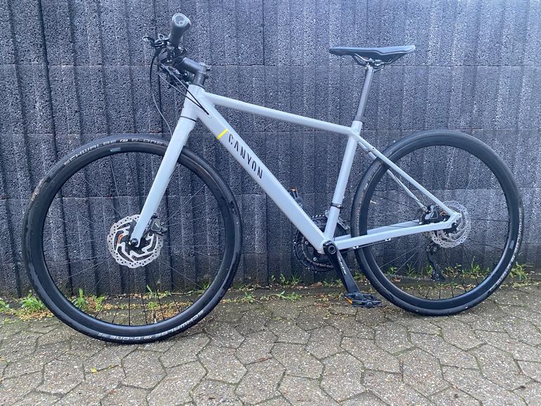 Used Canyon Roadlite 6 Road & Gravel, Hellgrau — image 1 of 7