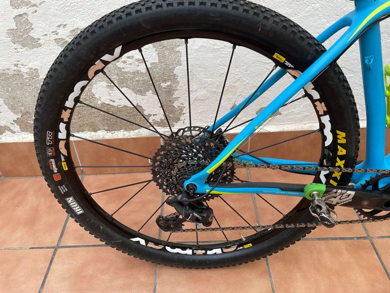 Used Trek Superfly 9.8 XT 2015 2015 Mountainbike — image 5 of 5