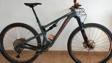 Santa Cruz Tallboy CC XX1 2017 2017 Mountainbike usato, Grigio chiaro — immagine 1 di 8