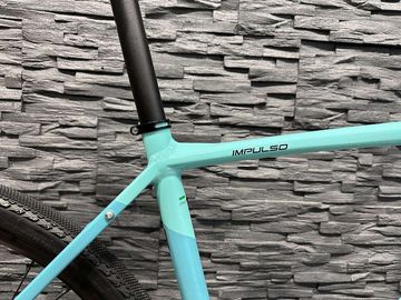 Used Bianchi Impulso Allroad GRX 600 2025 Road & Gravel, Green — image 7 of 8