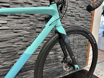 Used Bianchi Impulso Allroad GRX 600 2025 Road & Gravel, Green — image 4 of 8