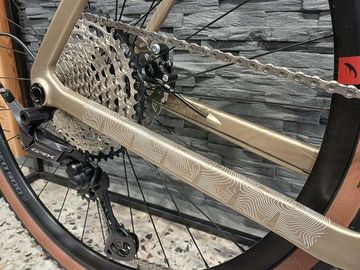 Used Bianchi Arcadex Comp 2025 Road & Gravel, Light Gray — image 8 of 9