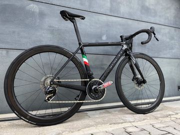 Brugt Colnago C64 Disc + SRAM Force AXS + Fulcrum Wind 420 2024 Road & Gravel — billede 5 af 20