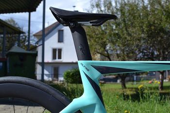 Used Bianchi Oltre Comp 105 Di2 2025 Road & Gravel, Green — image 8 of 10