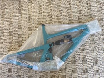 Used Yeti SB150 - T/Series frameset only (size XL) 2023 Mountainbike, Blue — image 3 of 5