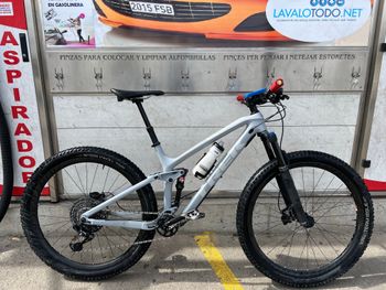 Used Trek Fuel EX 9.8 29 2019 2019 Mountainbike, Gris claro — image 3 of 11