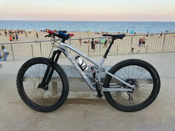 Used Trek Fuel EX 9.8 29 2019 2019 Mountainbike, Gris claro — image 5 of 11