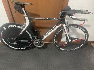 Focus - Izalco Chrono 3.0, 