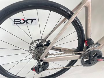 Käytetty Scott Addict RC 10 disc 2022 Road & Gravel — kuva 2 / 7