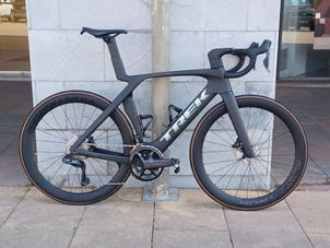 Trek - Madone SLR 7 Disc, 2023