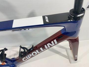 Cipollini MCM Disc Frameset Frameset 2024 Road & Gravel usato, Blu — immagine 3 di 5